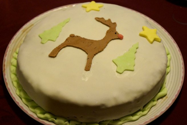 Tort Rudolf cu aroma de turta dulce