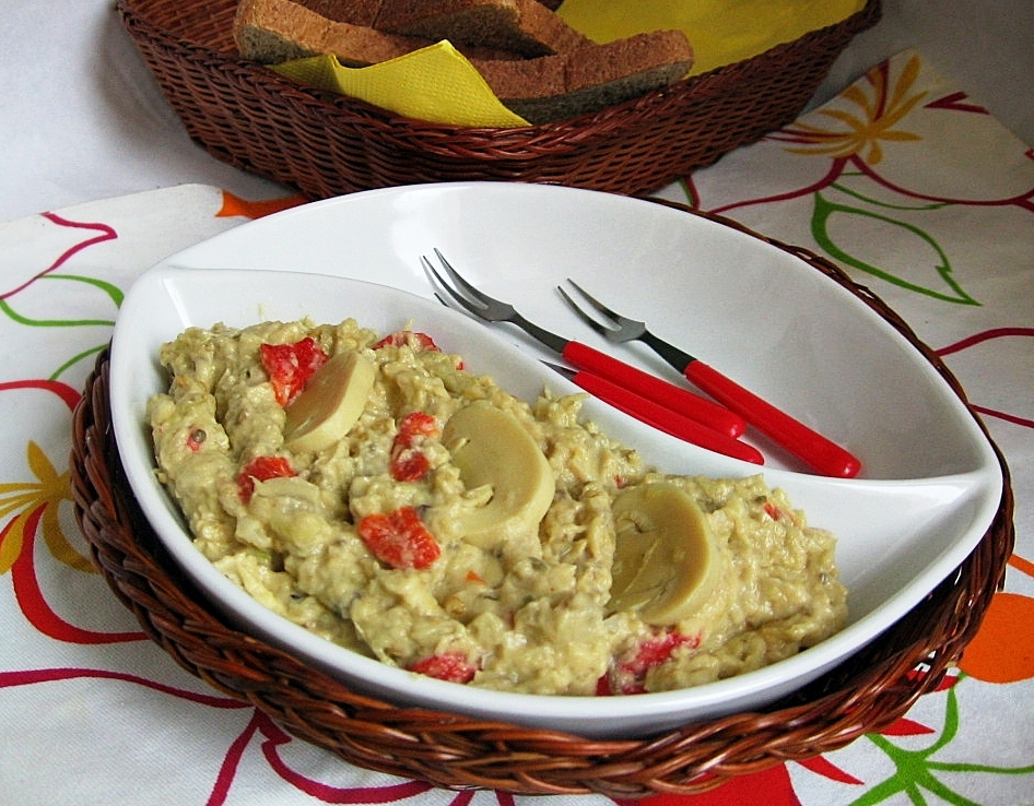 Salata de vinete cu ciuperci, ardei copt si maioneza