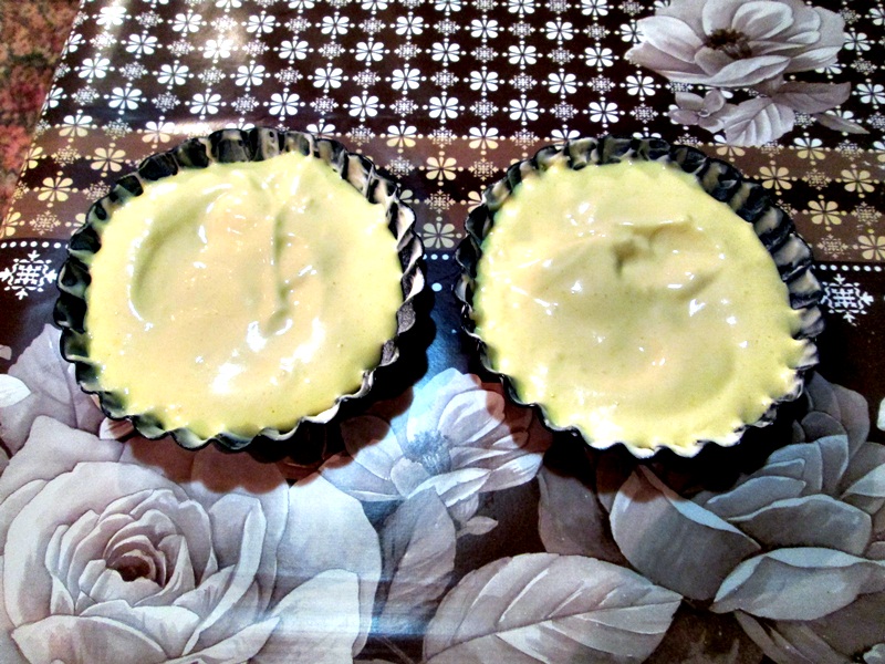 Mini tarte cu portocale si crema de ciocolata