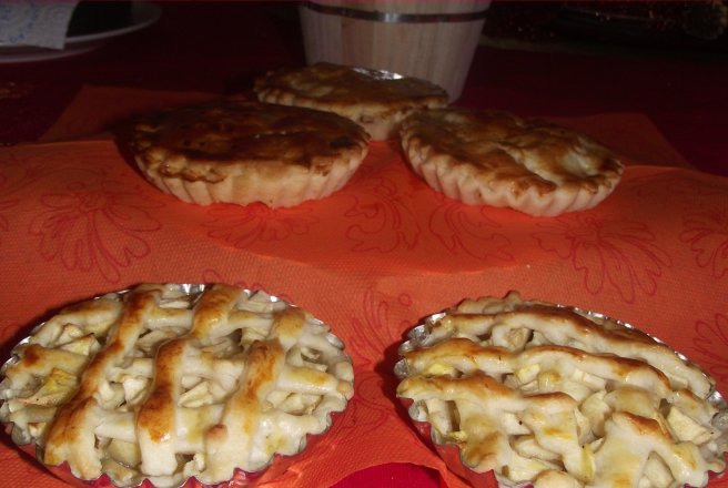 Mini-tarte cu mere