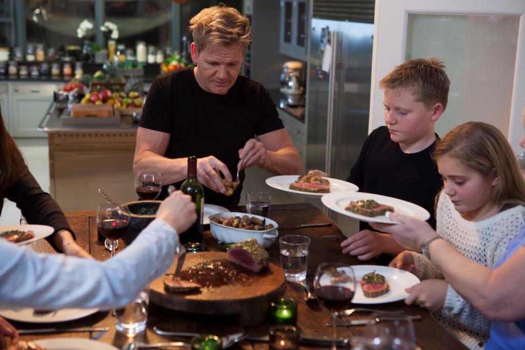 La Tv Paprika din 4 martie - „ Gordon Ramsay – în sânul familiei ”  