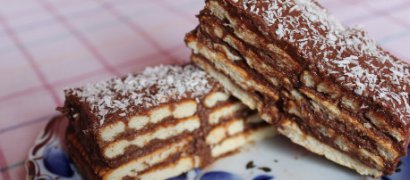 Desert tort de biscuiti cu crema de cacao