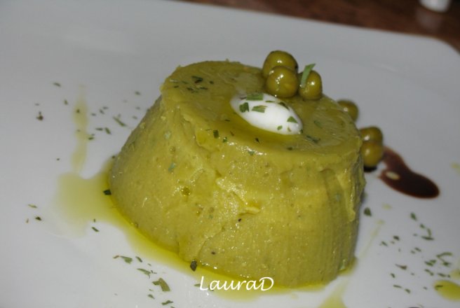 Mousse de sparanghel verde cu mazare si tarhon