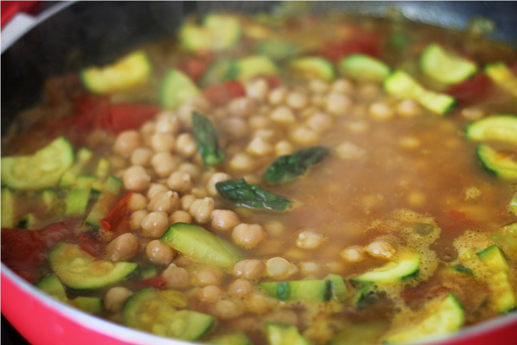 Cous-cous cu legume