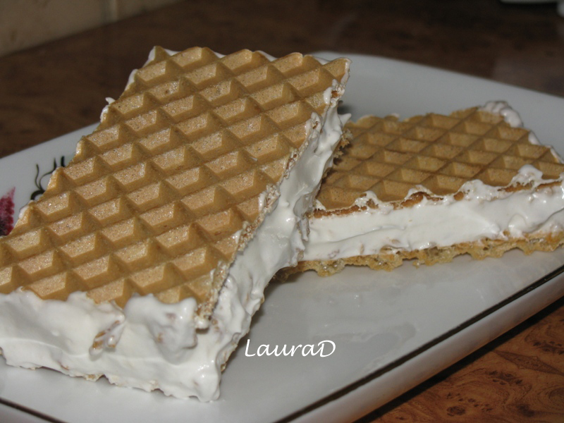 Napolitane cu crema alba si cereale crocante