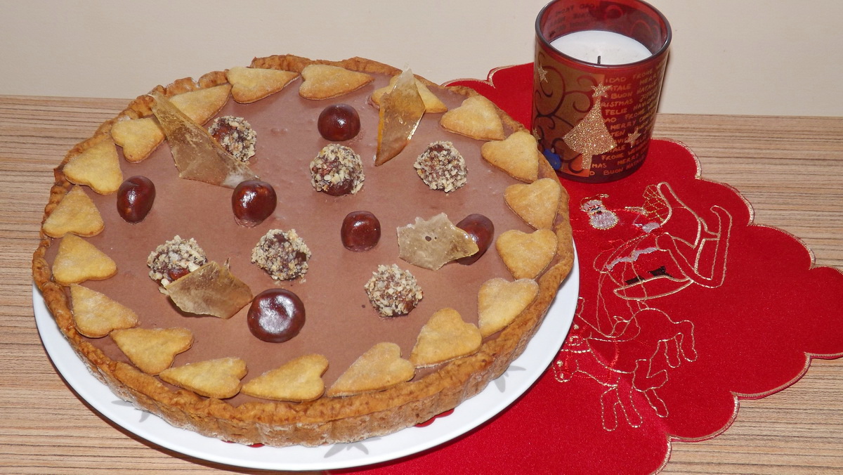 Tarta cu nuci, caramel si crema de ciocolata