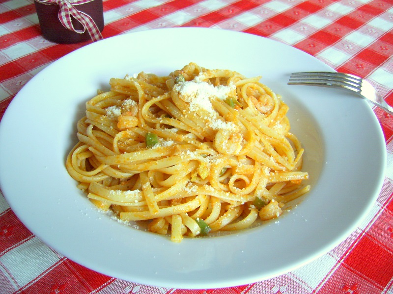 Linguini con gamberetti sau Paste cu creveti