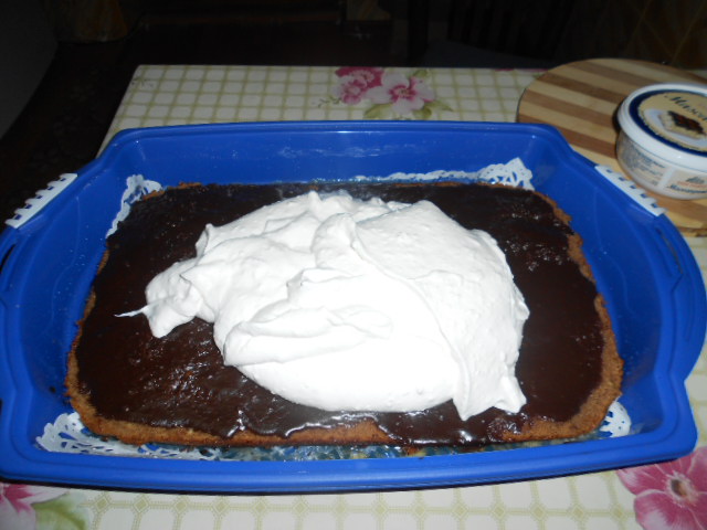 Tort cu crema de ciocolata, branza dulce si mascarpone