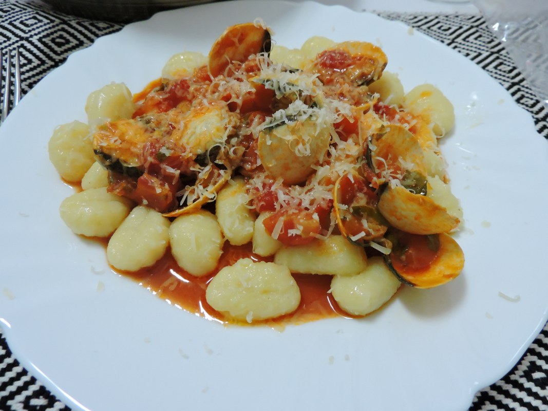 Gnocchi cu  scoici