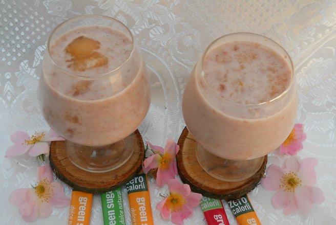 Milkshake cu visine si sorbet de caise