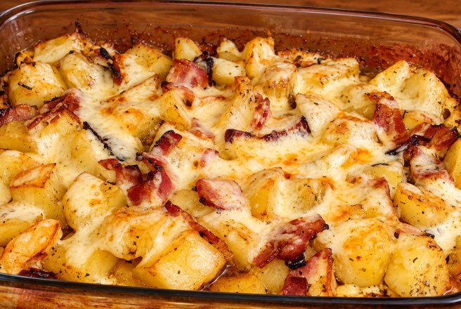Cartofi cu bacon si cascaval