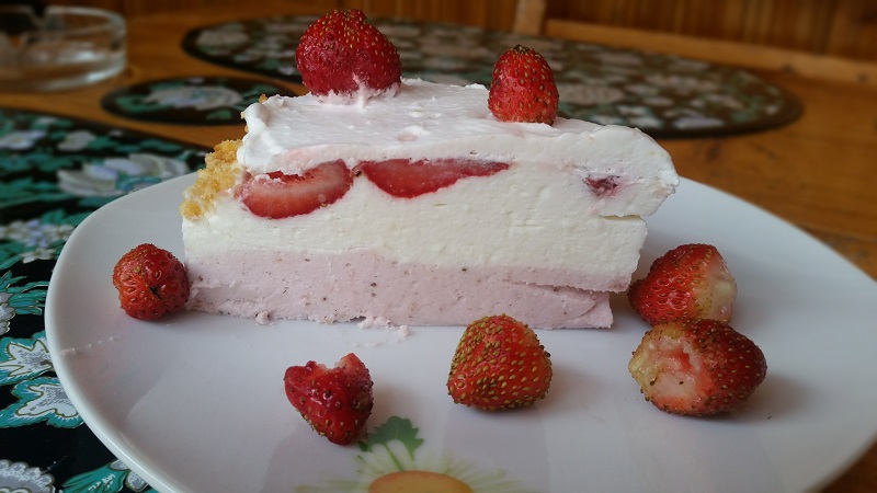 Cheesecake cu capsuni