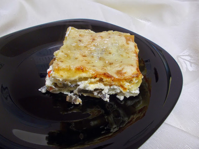 Lasagna cu sos de branza si ciuperci