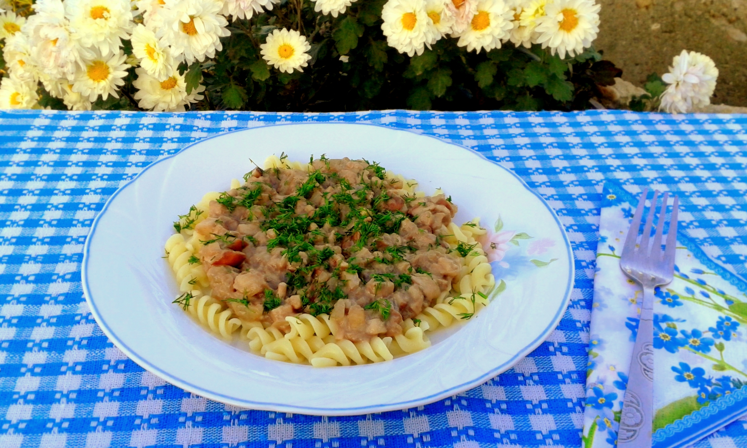 Fusilli cu tocanita de hrib