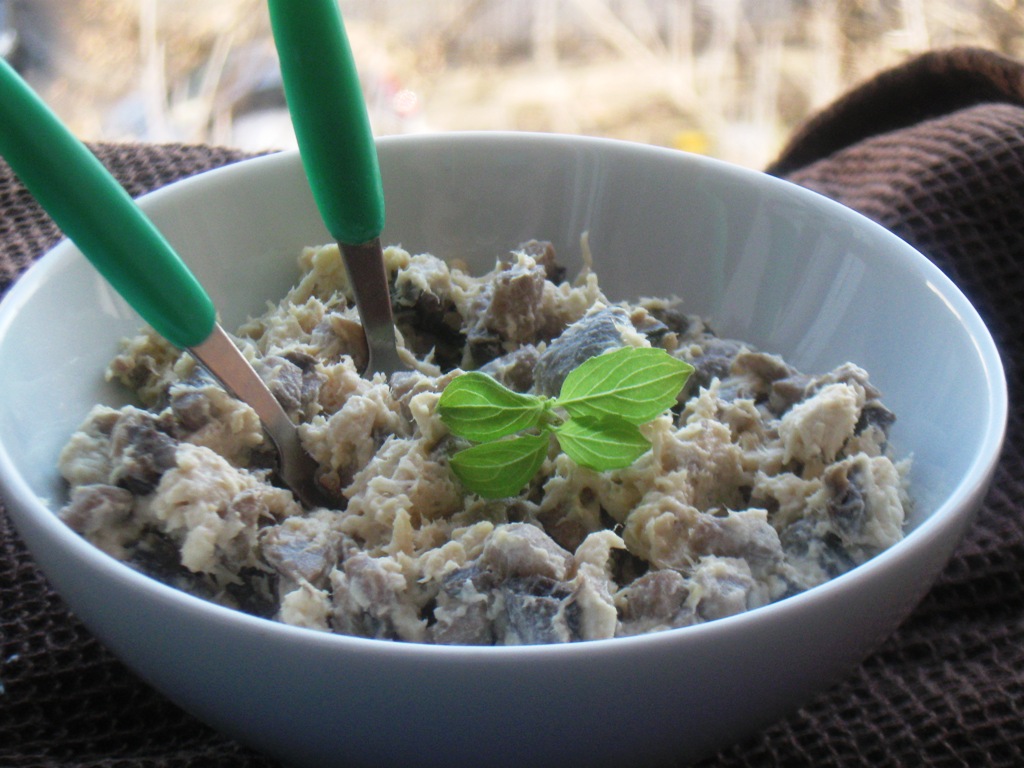 Salata de pui cu ciuperci