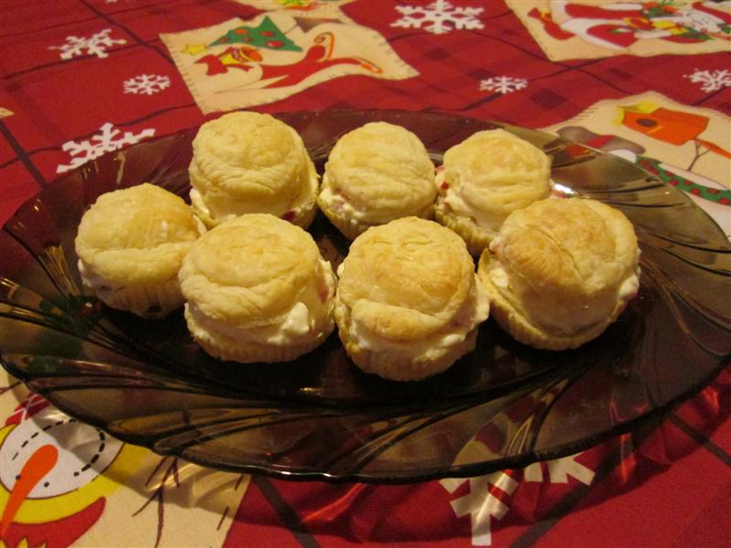 Cosulete cu crema de branza