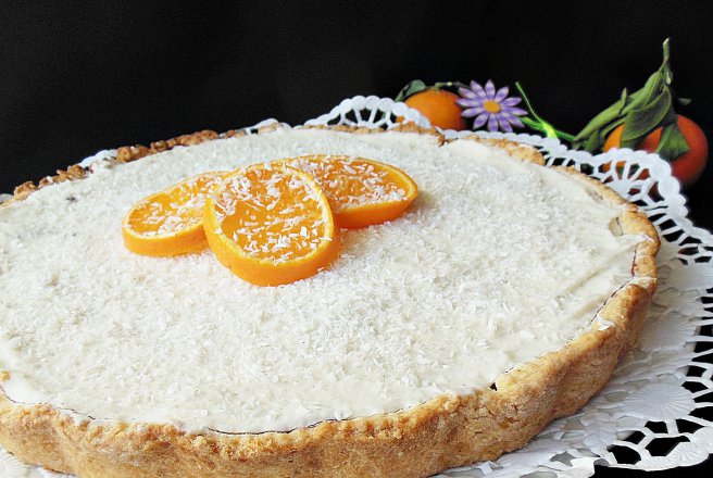 Tarta cu visine, cirese si crema cu lapte de cocos