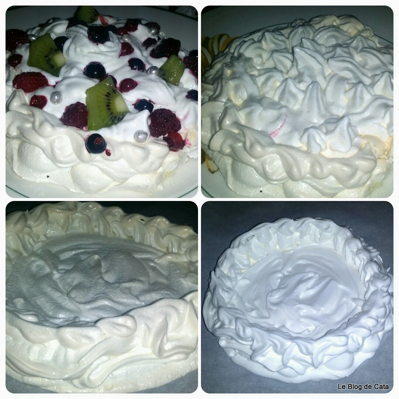 Pavlova cu fructe de padure