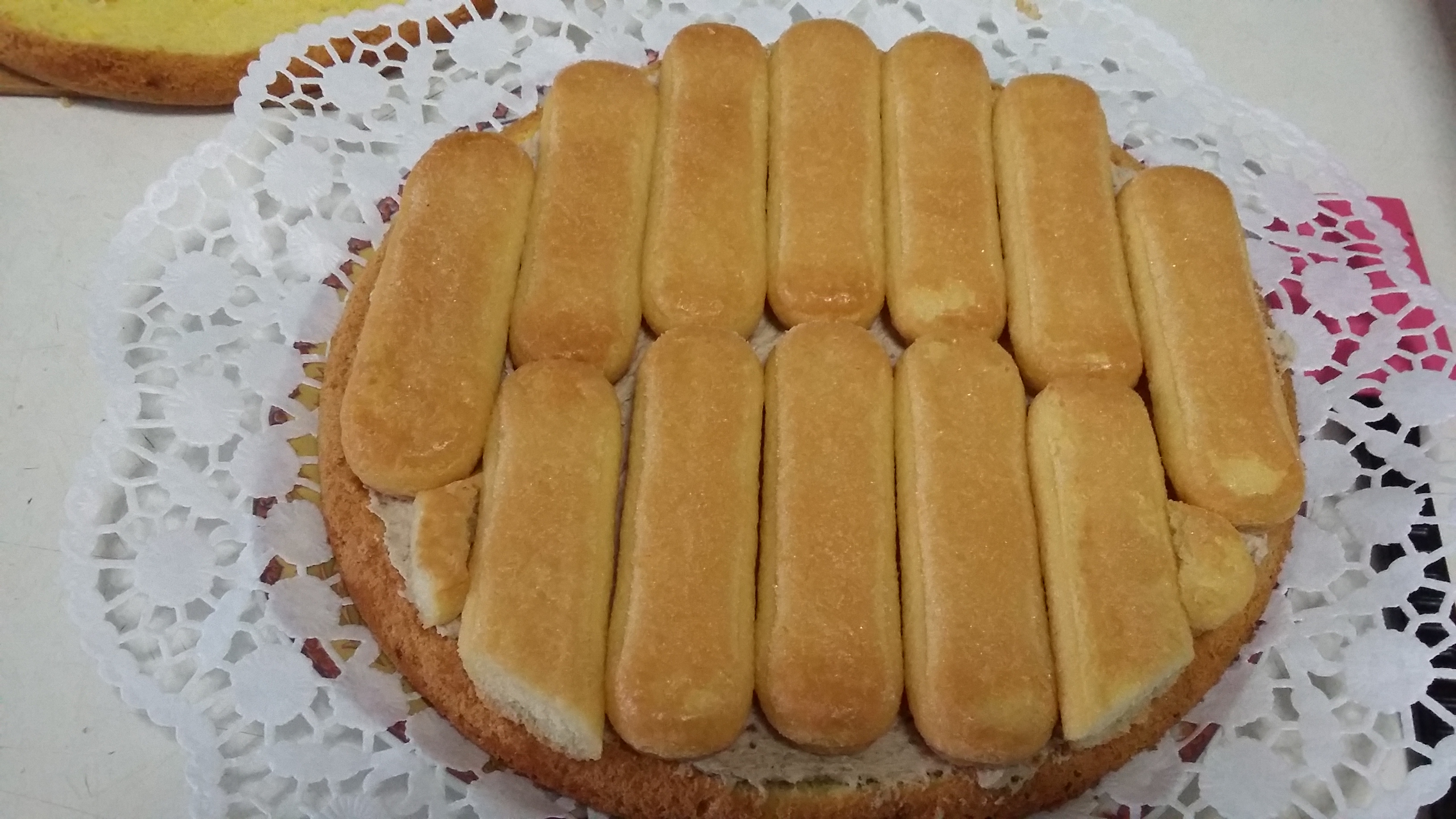 Tort cu crema de castane si crema de ciocolata alba