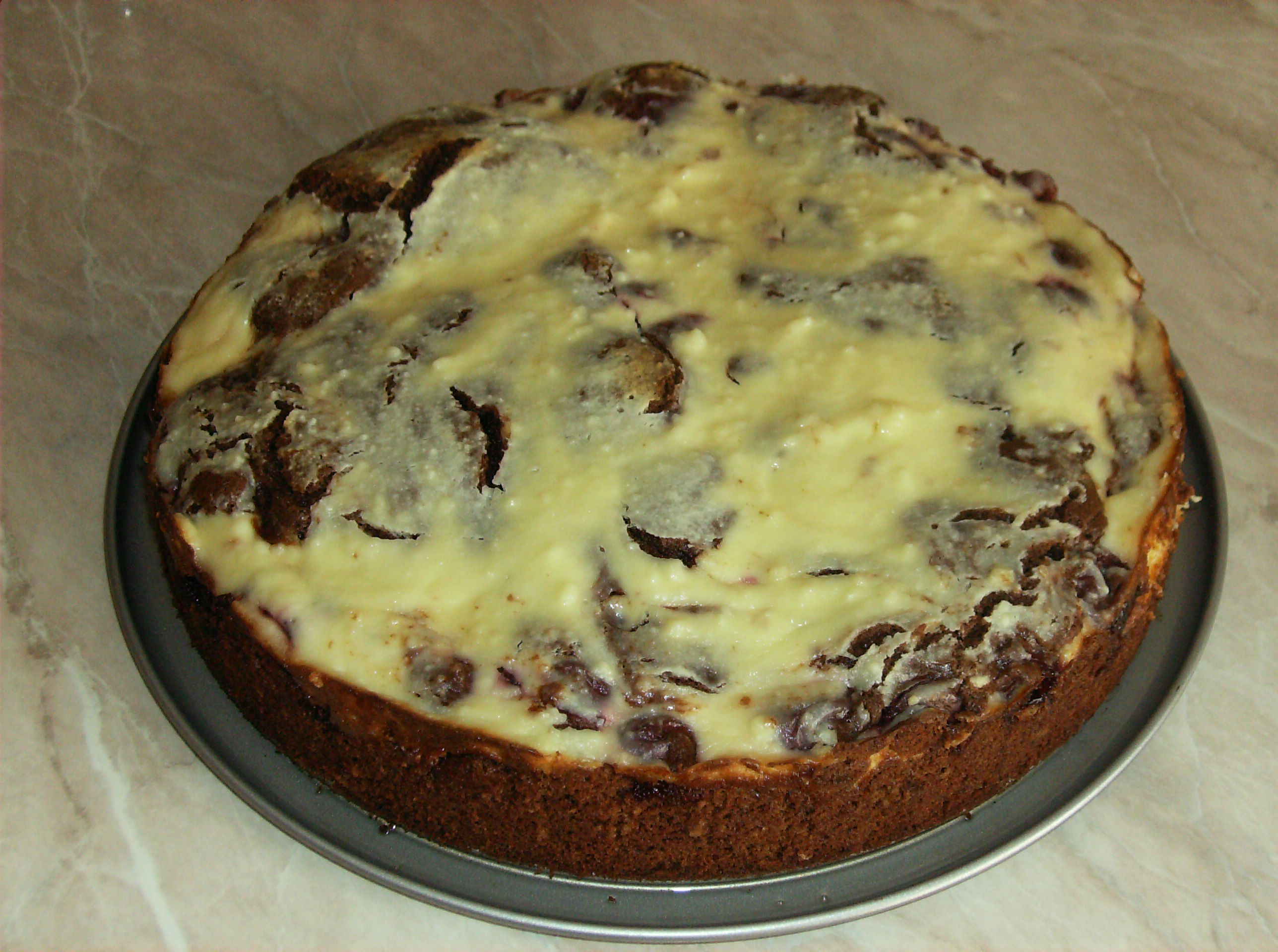 Tort brownie cu branza dulce