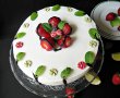 Tort cu crema de lime si capsuni-6