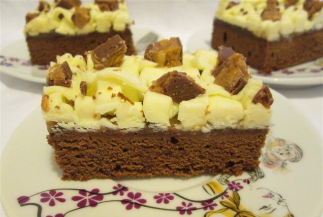 Brownie cu mascarpone si caramel