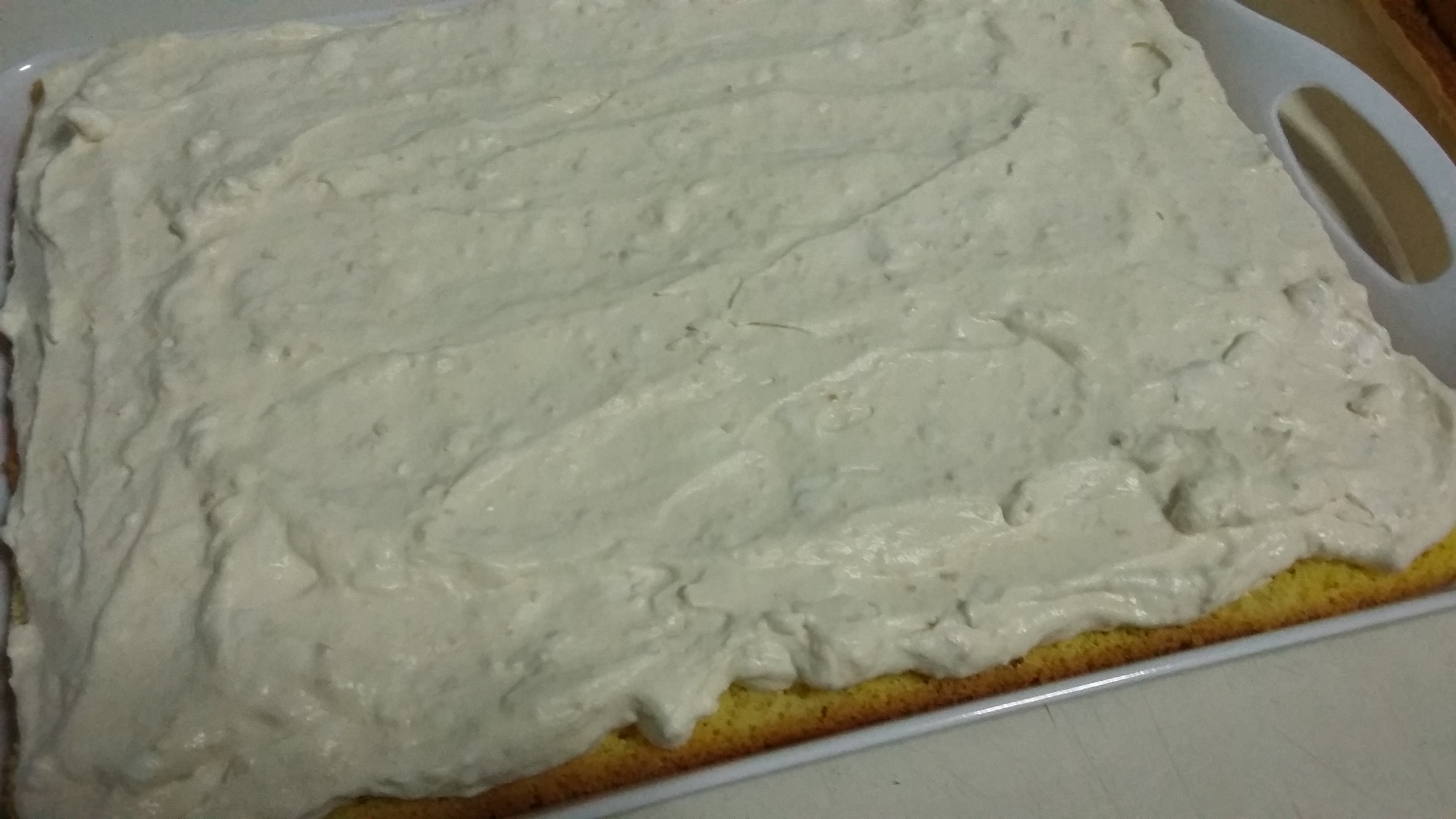 Tort cu crema de mascarpone si piersici