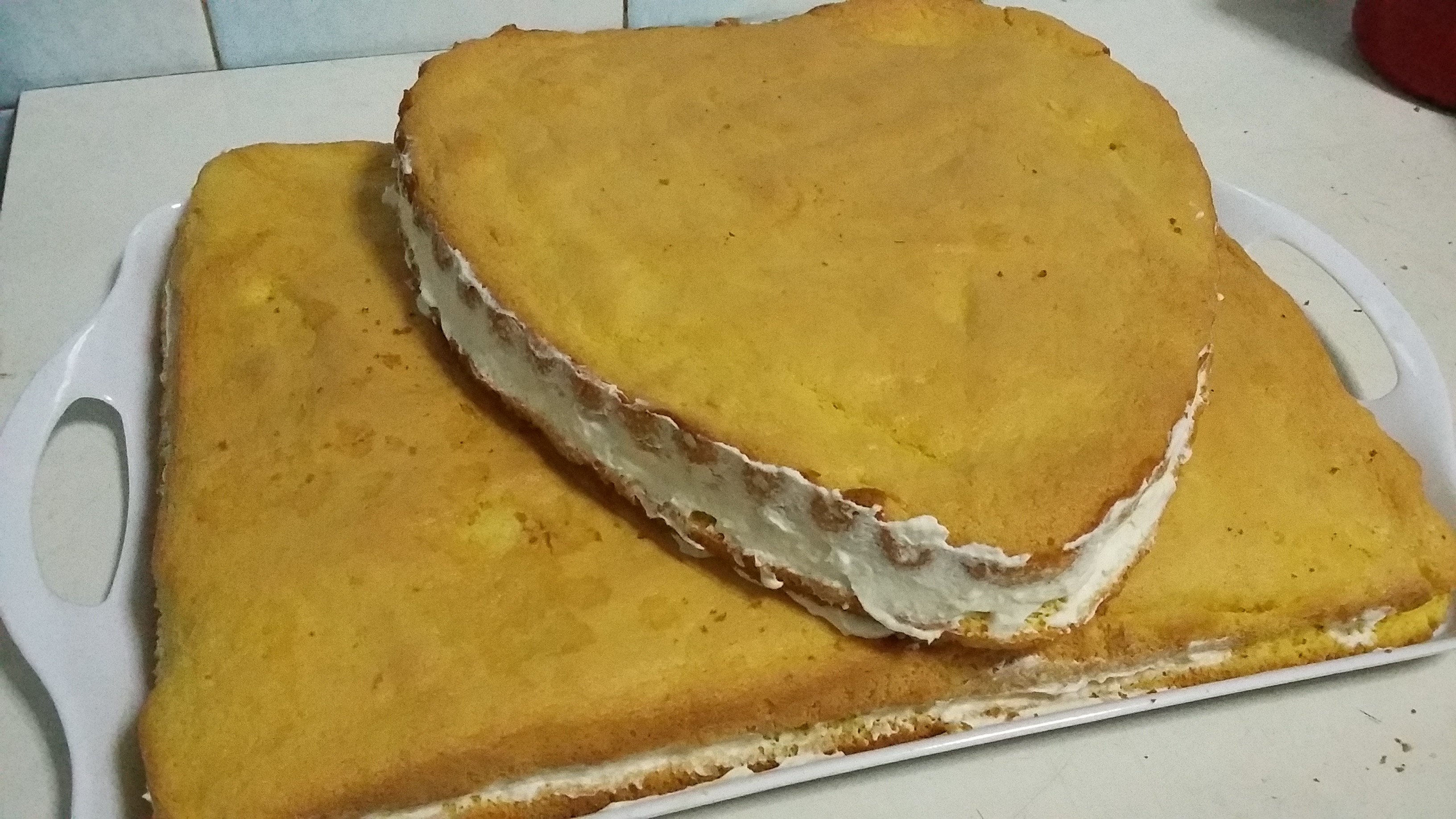 Tort cu crema de mascarpone si piersici