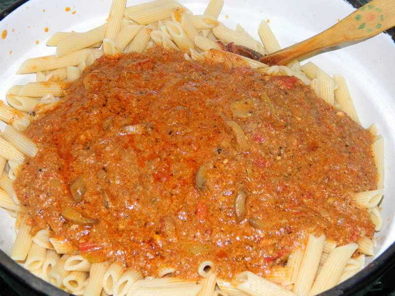 Penne cu ton si ciuperci