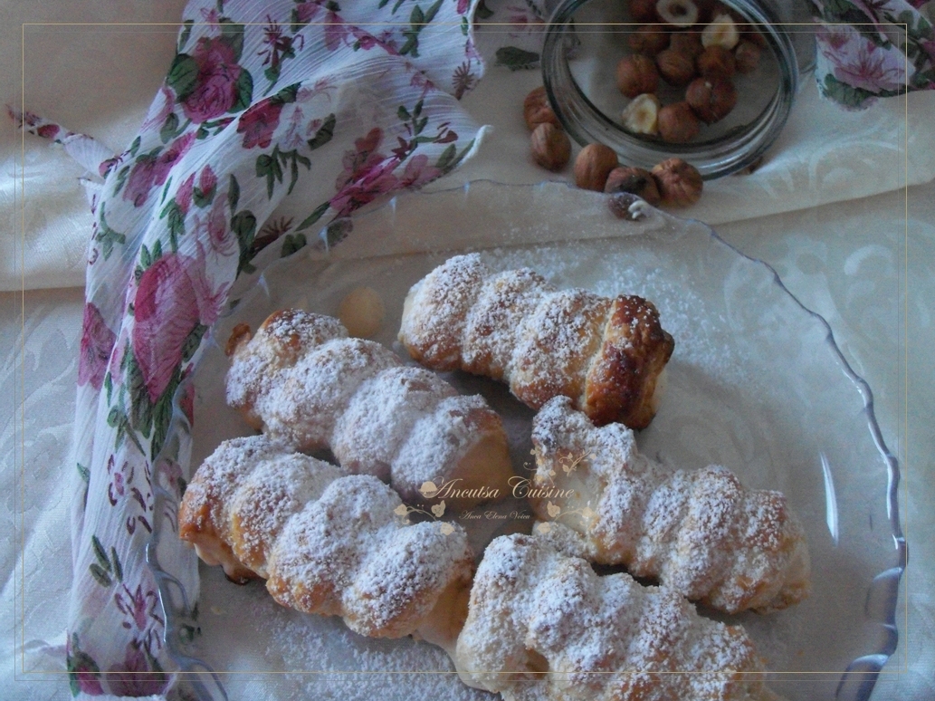 Rulouri cu crema de alune de padure