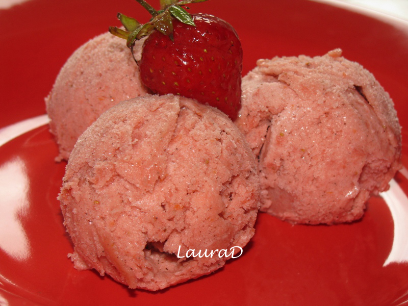 Sorbet de capsuni parfumat