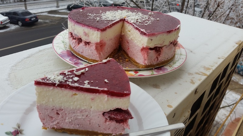 Cheesecake cu capsuni