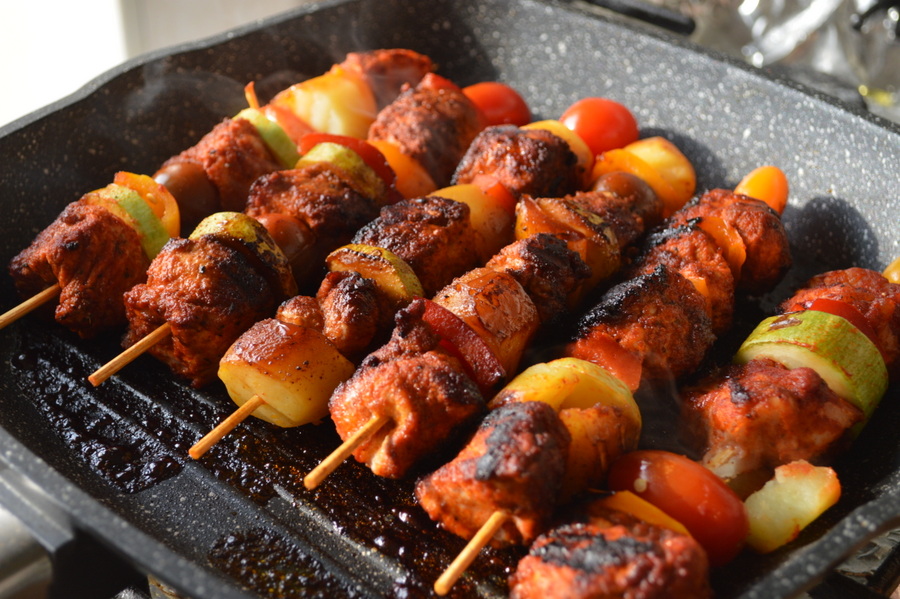 Frigarui de curcan cu legume, la grill