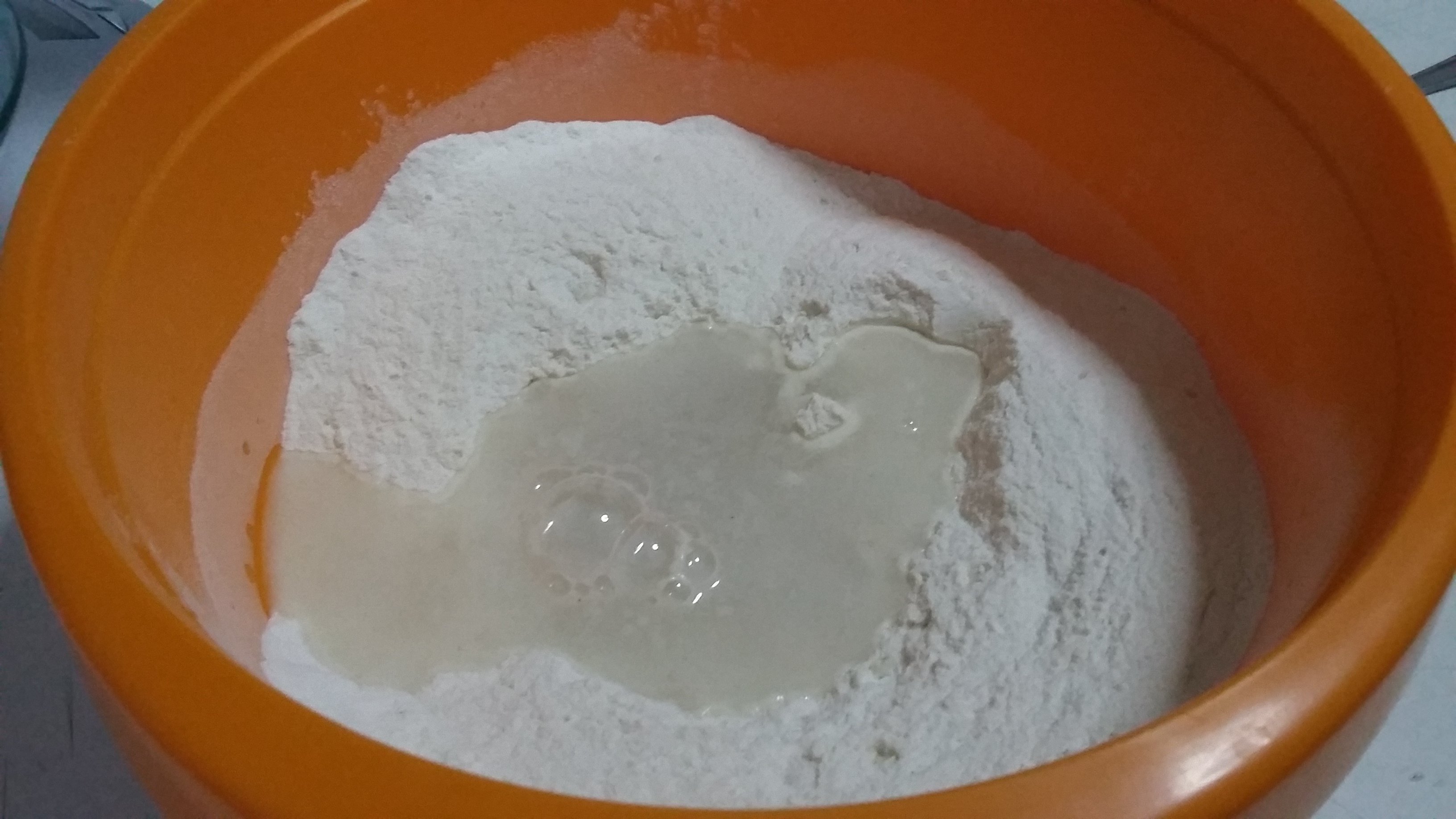 Desert cozonac cu mere, nuca si gem de prune (de post)