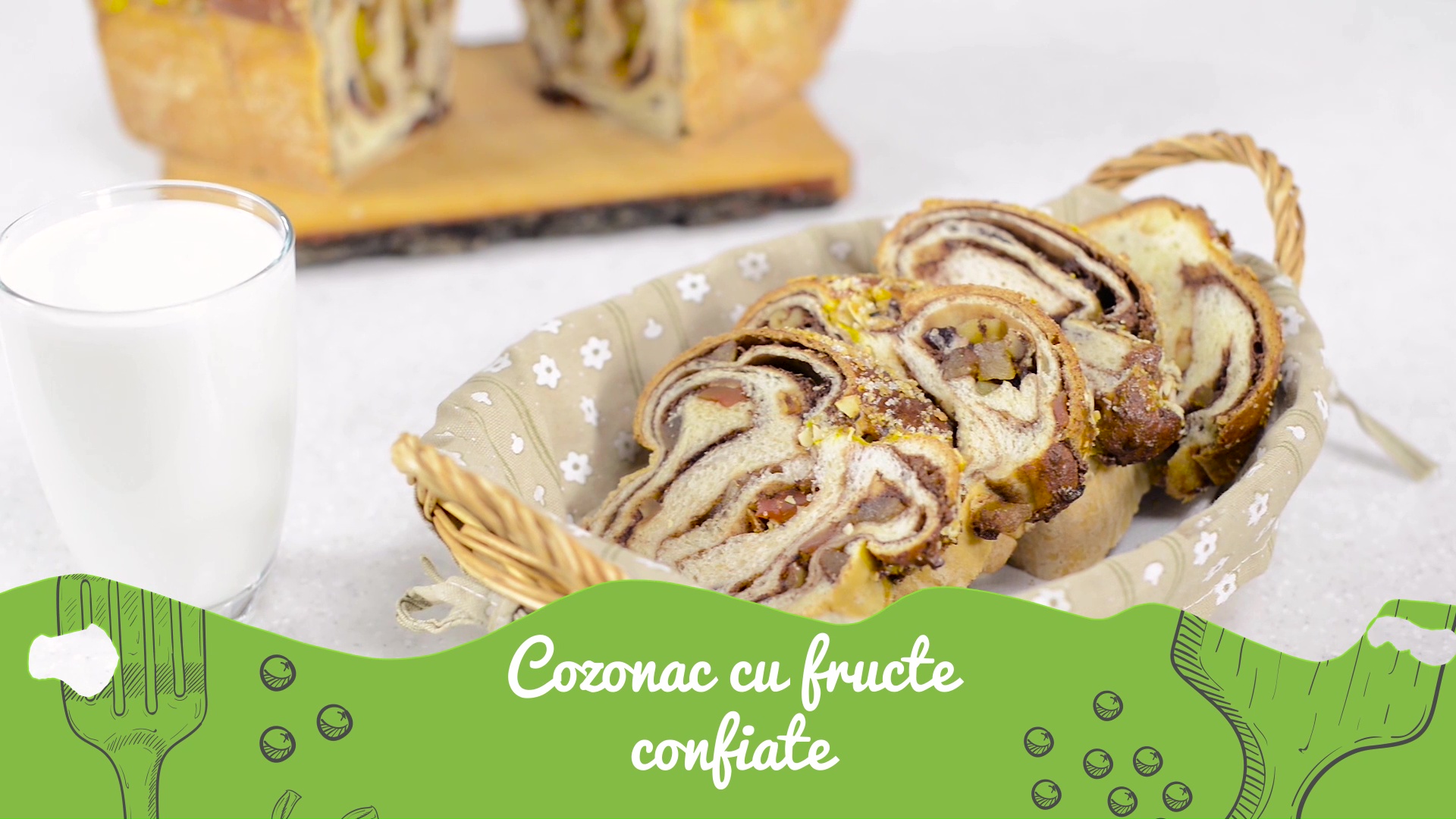 Desert cozonac cu fructe confiate