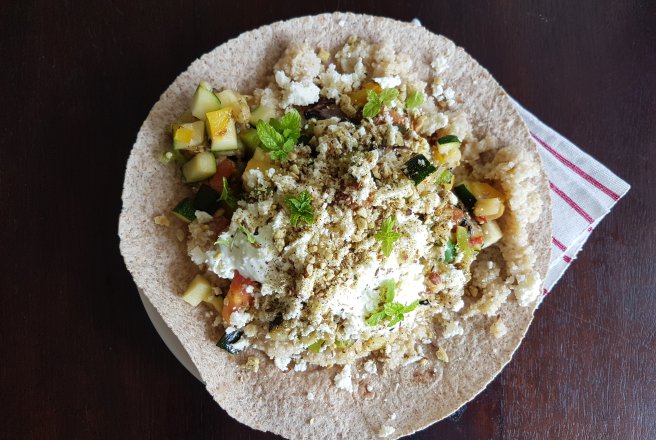 Salata de legume la grill cu bulgur, branza Feta si Dukkah