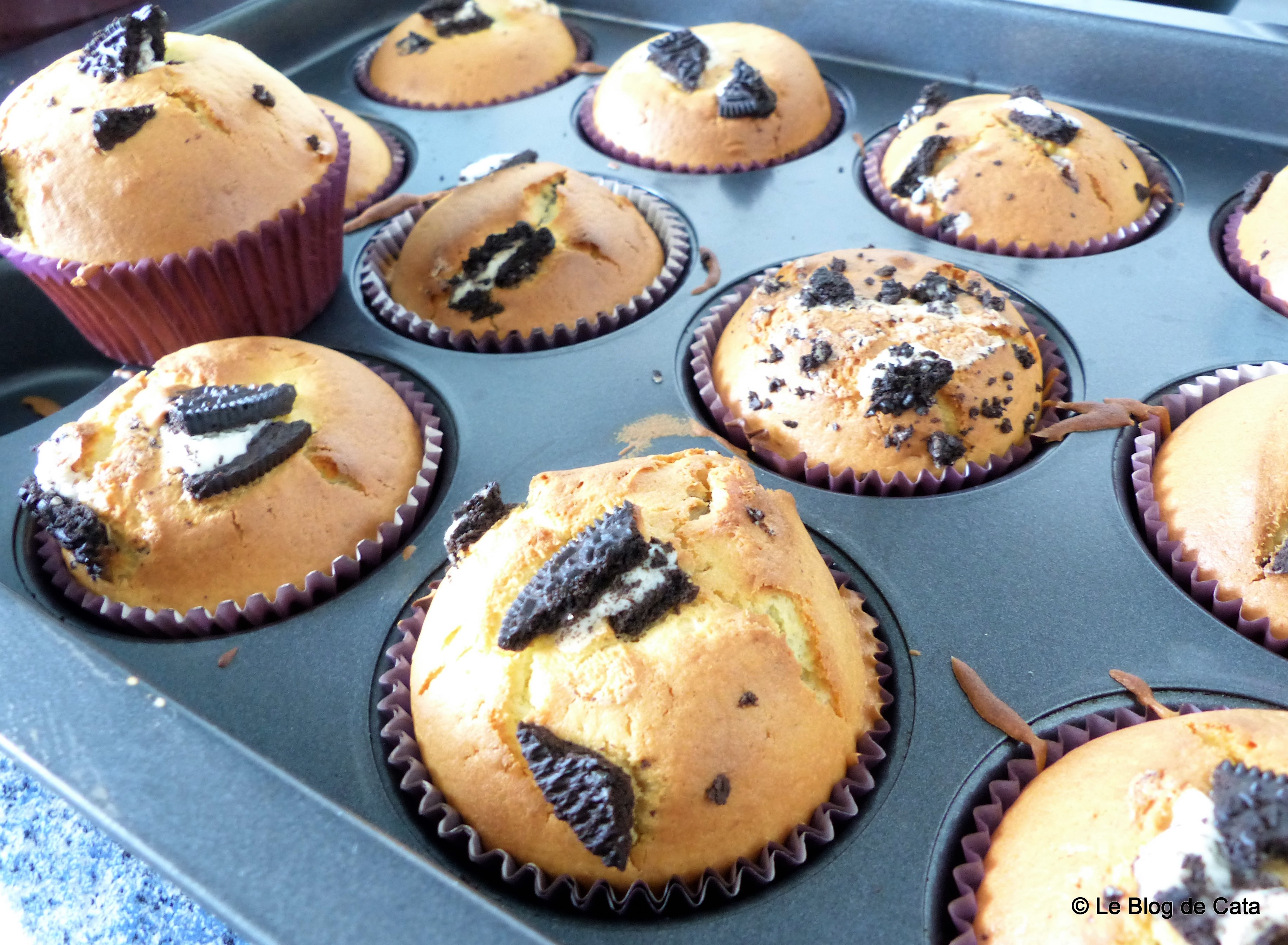 Desert muffins cu biscuiti Oreo