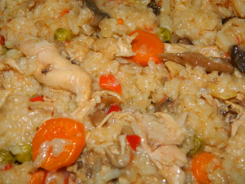 Pilaf cu pui si legume la slow cooker Crock-Pot