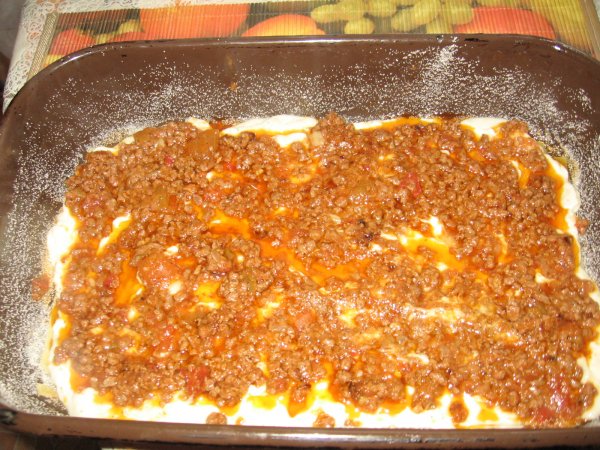 Lasagne cu sos Bolognese