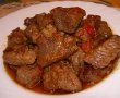 Carne de vita brezata in legume-0