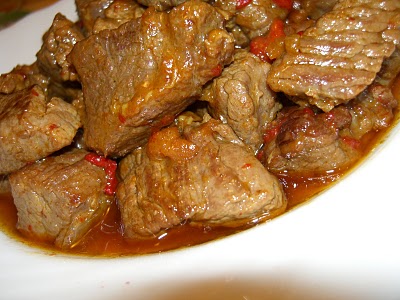 Carne de vita brezata in legume