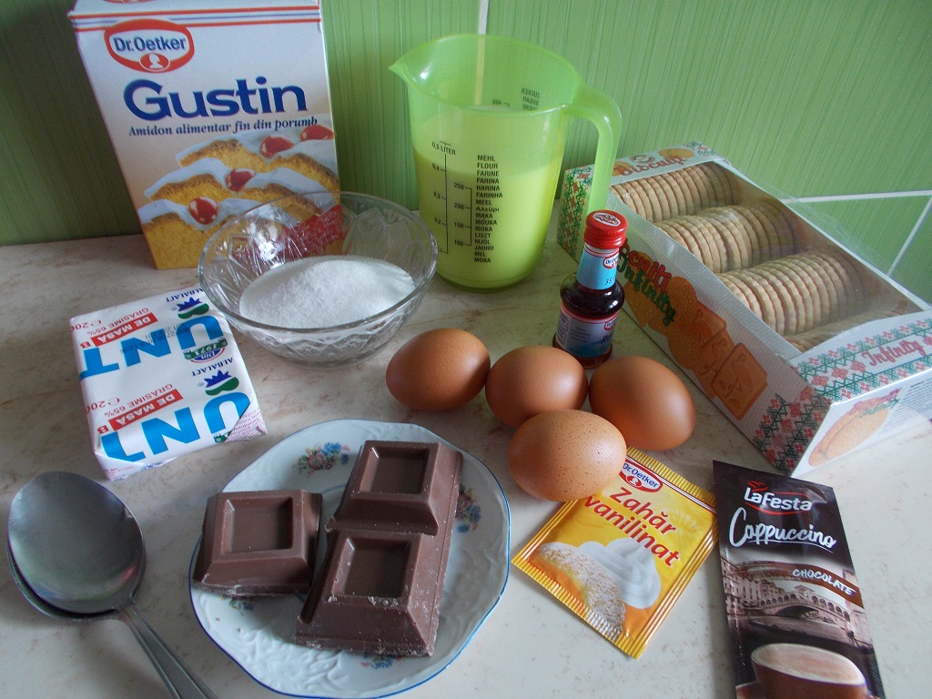 Desert tort de biscuiti, cu crema de ciocolata