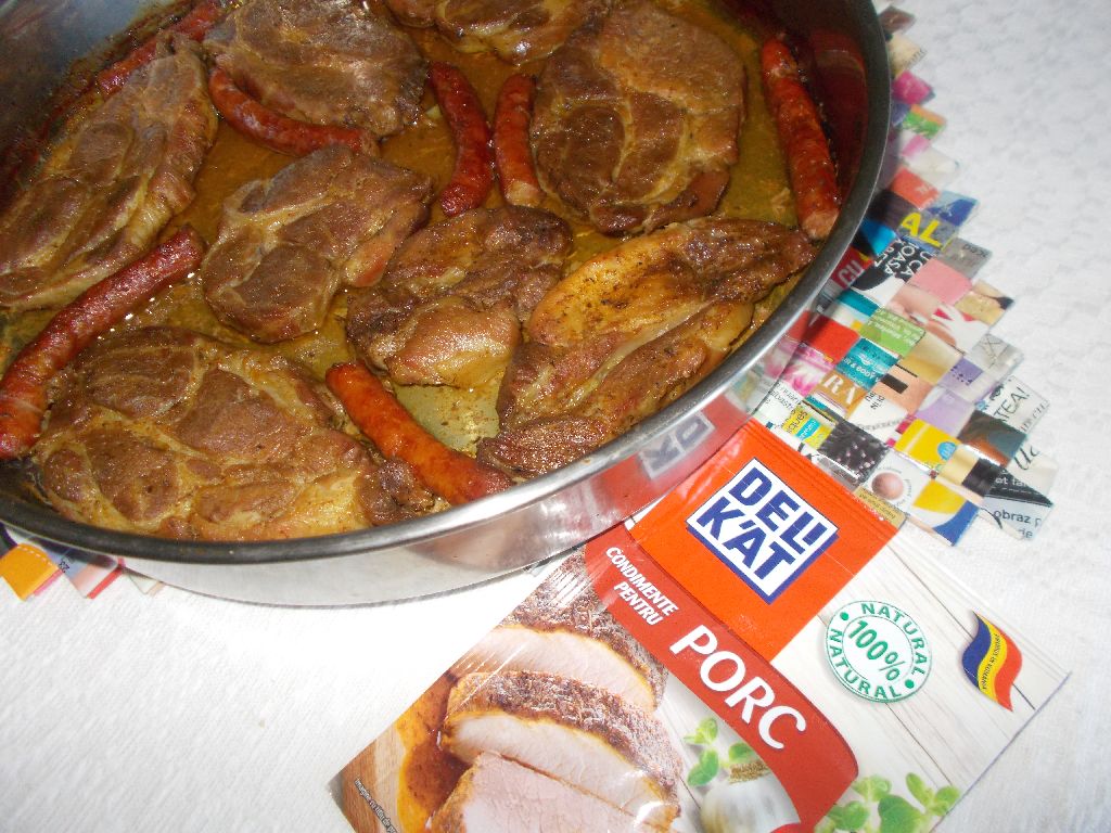 Ceafa de porc la cuptor