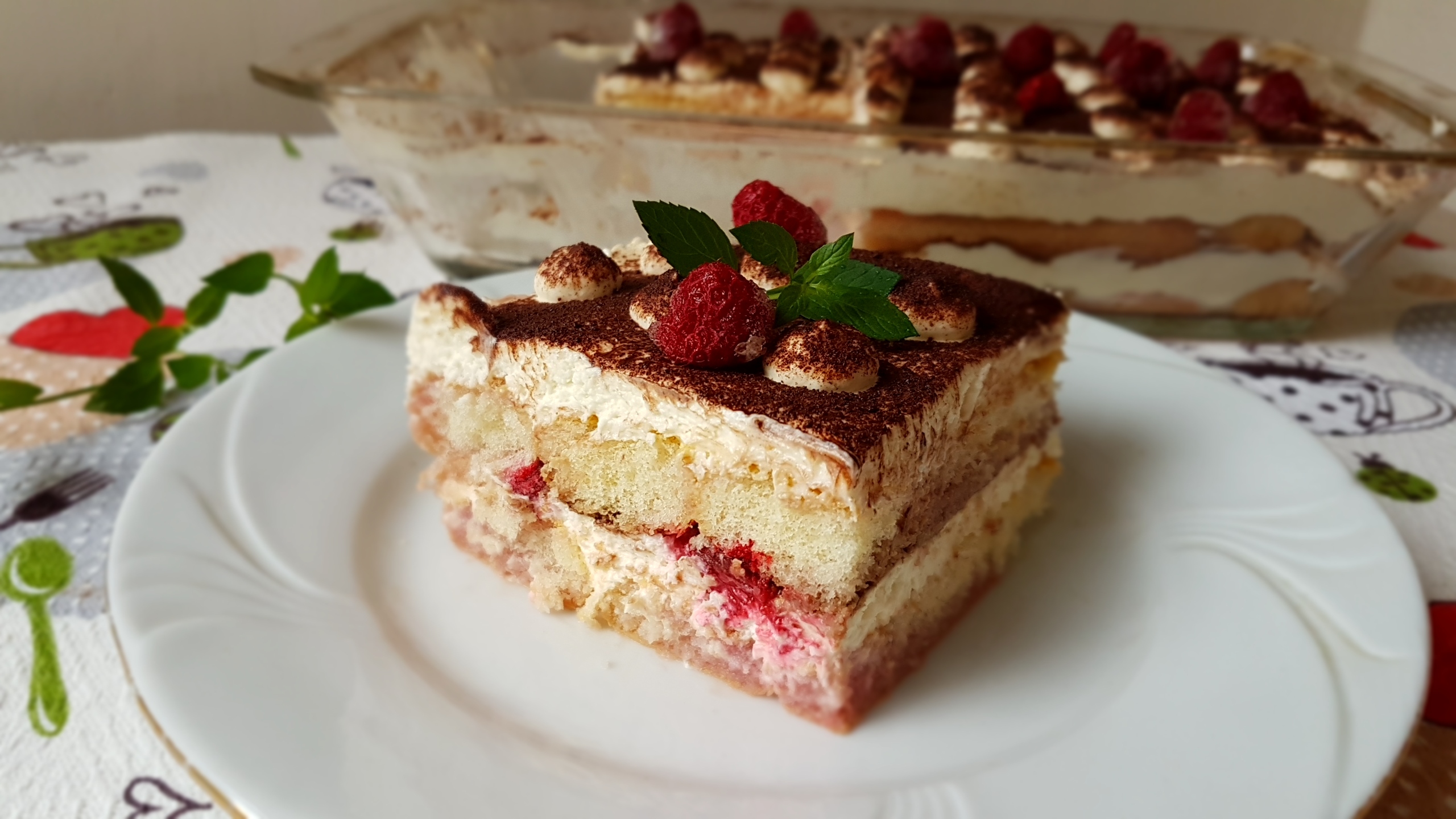 Desert Tiramisu cu zmeura