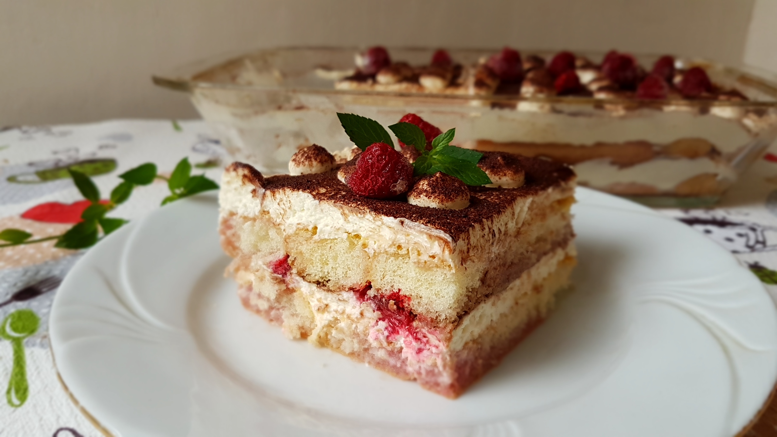 Desert Tiramisu cu zmeura