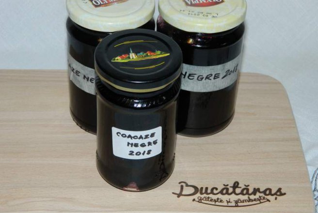 Dulceata de coacaze negre