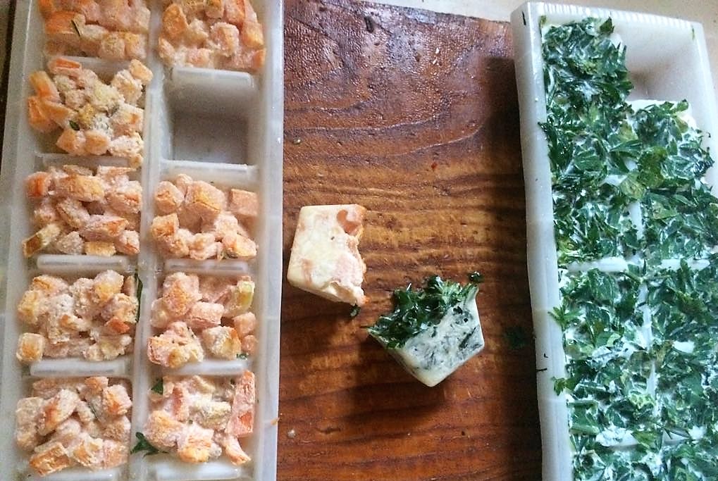 Cubulete cu legume si verdeturi la congelat