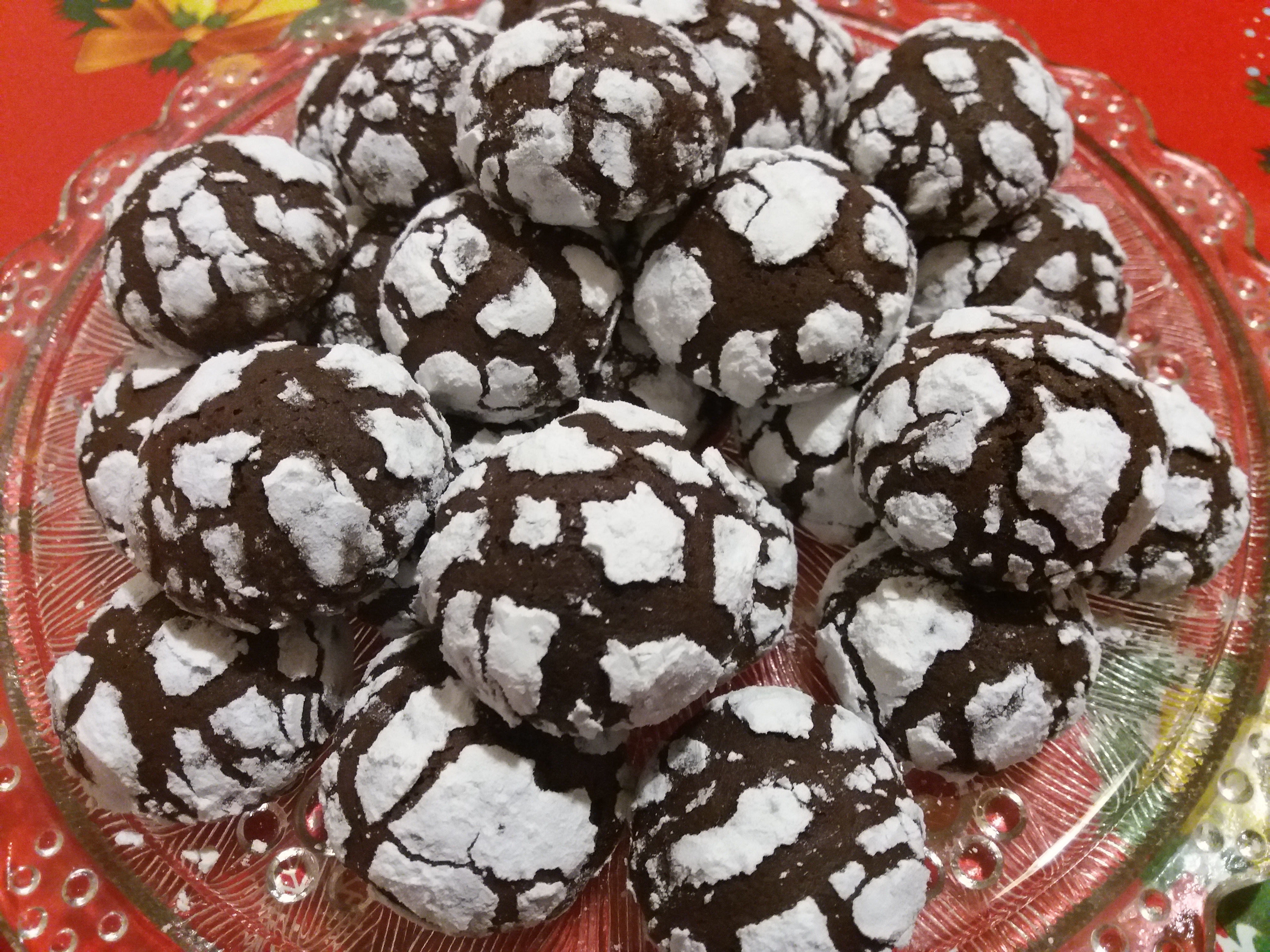 Desert fursecuri cu ciocolata (Chocolate crinkles)