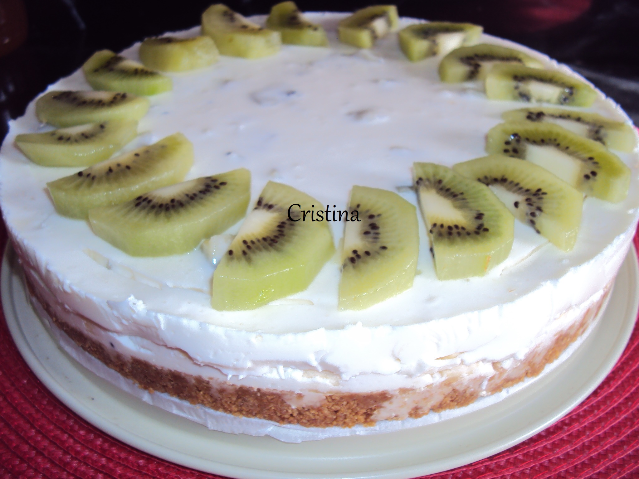 Desert tarta cu iaurt si kiwi