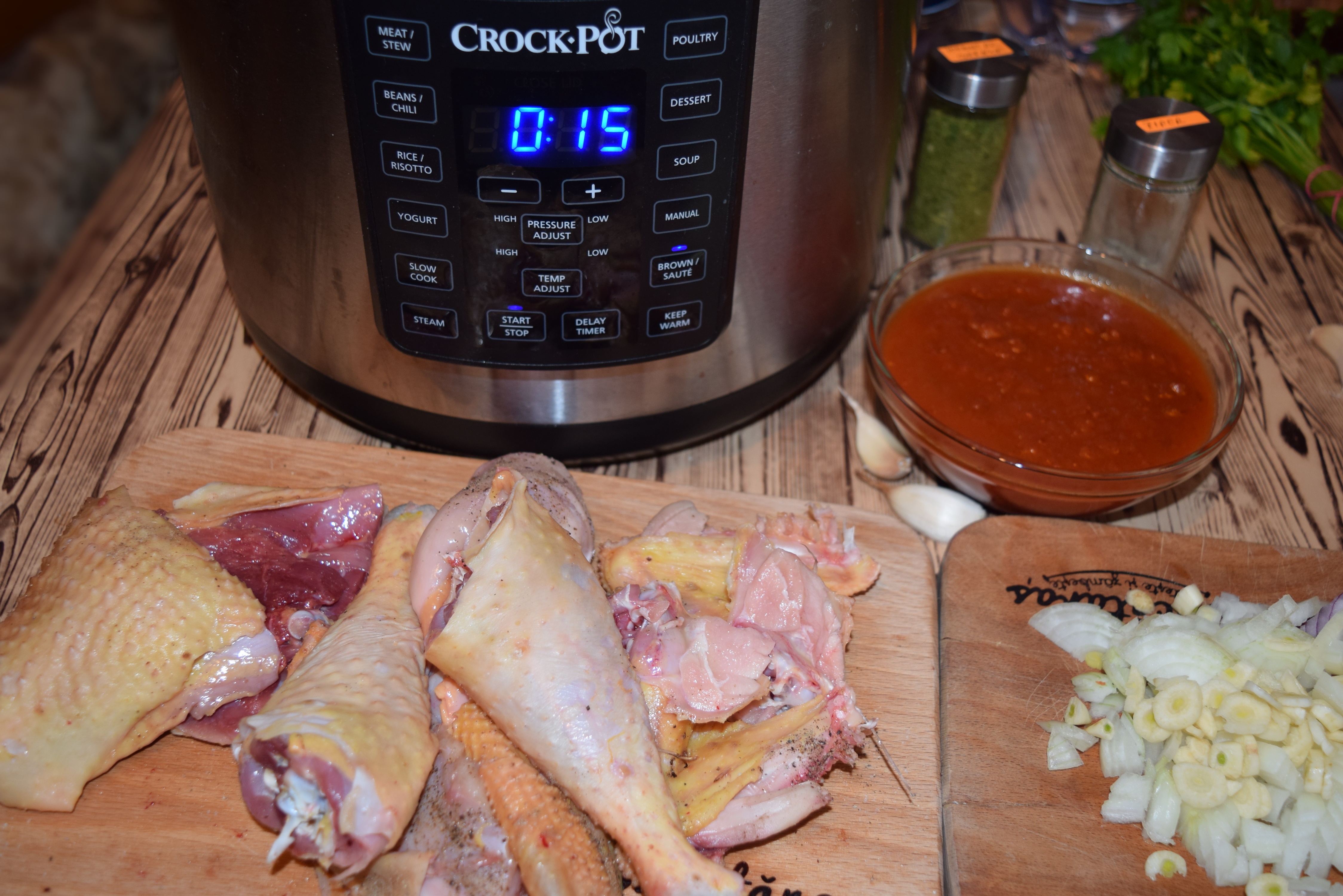 Ostropel de pui la Multicooker Crock-Pot Express cu gatire sub presiune